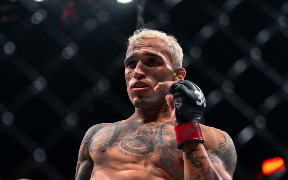 Charles ''do Bronx'' de Oliveira foi criticado por polonês (Foto: Jordan Jones/AFP)