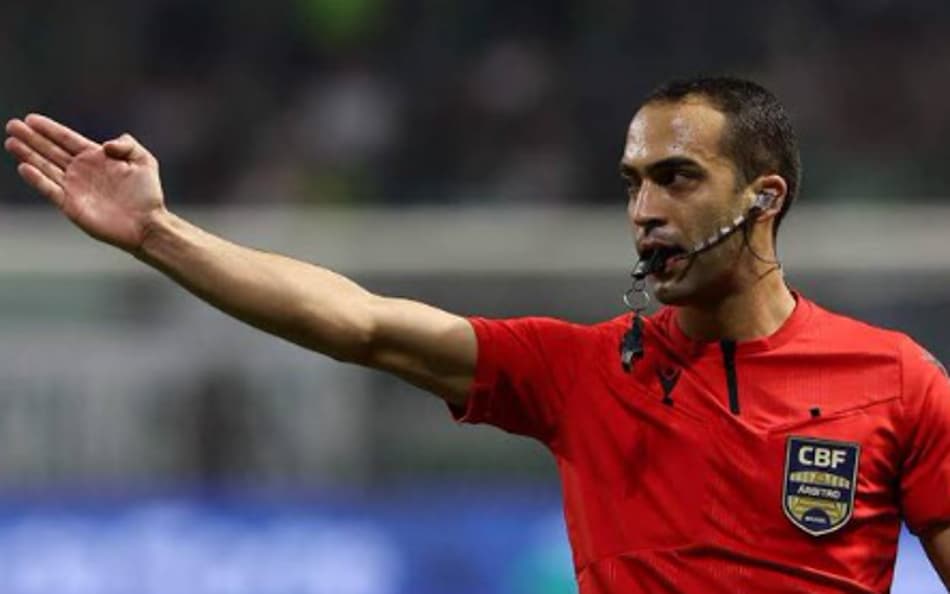 Davi de Oliveira Lacerda, árbitro de Corinthians 3 x 1 Vasco