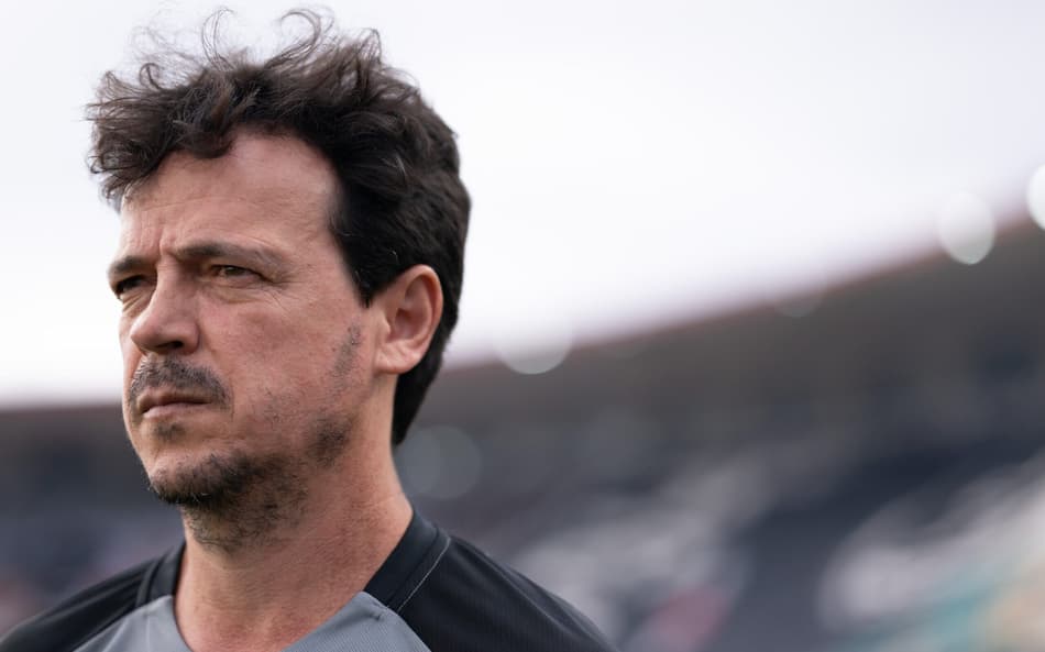 Fernando Diniz, técnico do Vasco, durante partida contra o Atletico-MG, pelo Campeonato Brasileiro