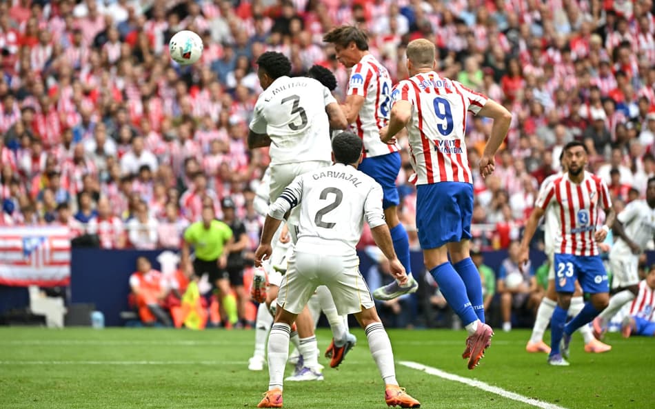Éder Militão e Carvajal em Atlético de Madrid x Real Madrid .