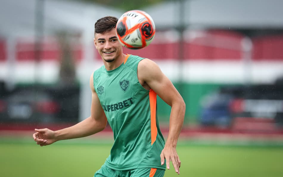 Felipe Andrade em treino do Fluminense no CT Carlos Castilho