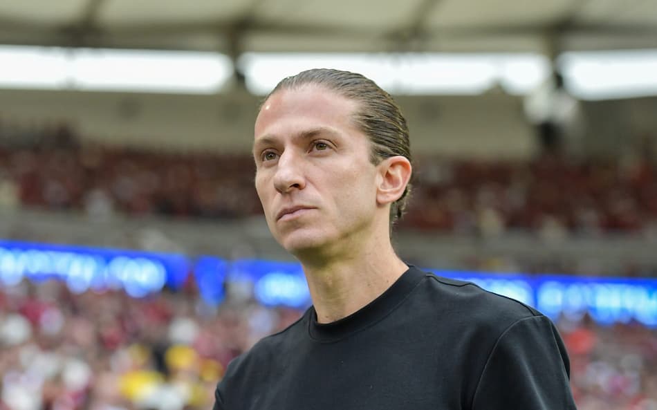 Filipe Luís é o técnico do Flamengo (Foto: Thiago Ribeiro/AGIF)
