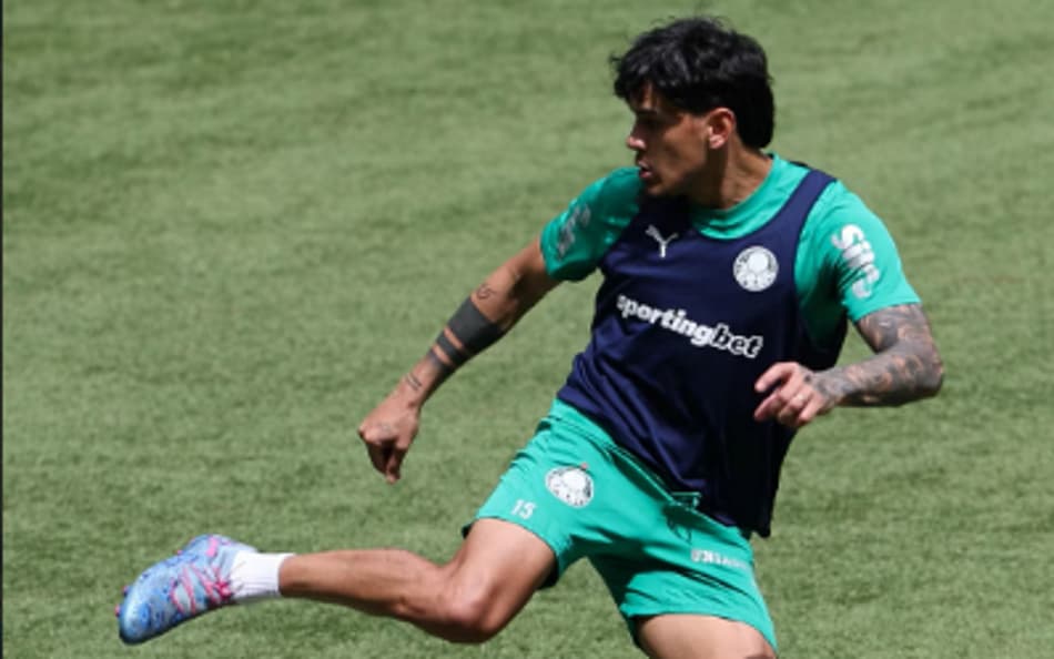 Gustavo Gómez durante treino do Palmeiras