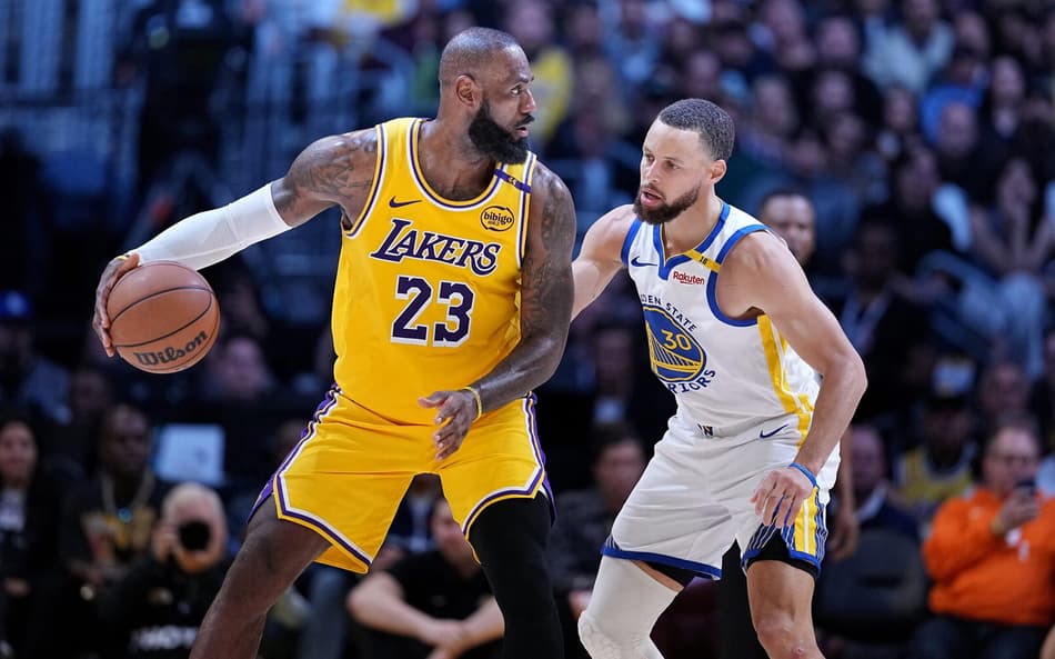 Golden State Warriors v Los Angeles Lakers - LeBron James e Stephen Curry
