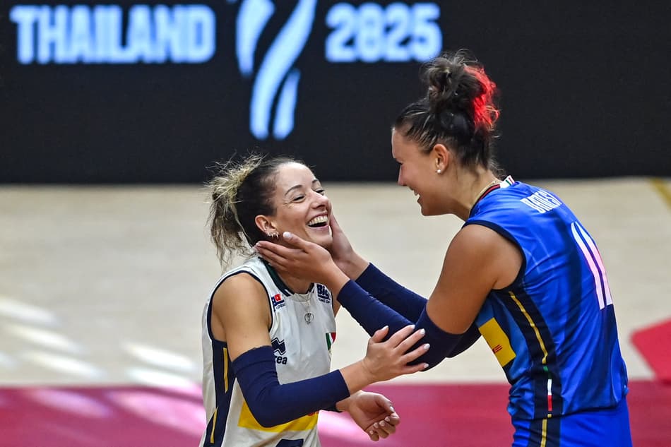 Monica De Gennaro na final do Mundial de Vôlei Feminino (Foto: Amaury Paul/AFP)