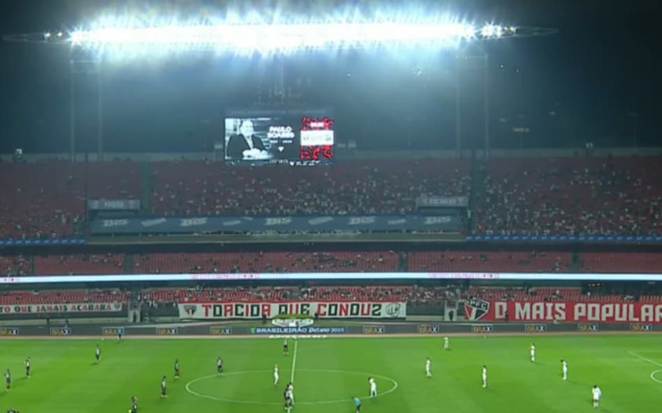Estádio Morumbis contou com baixo público para São Paulo x Ceará (Foto: Reprodução)