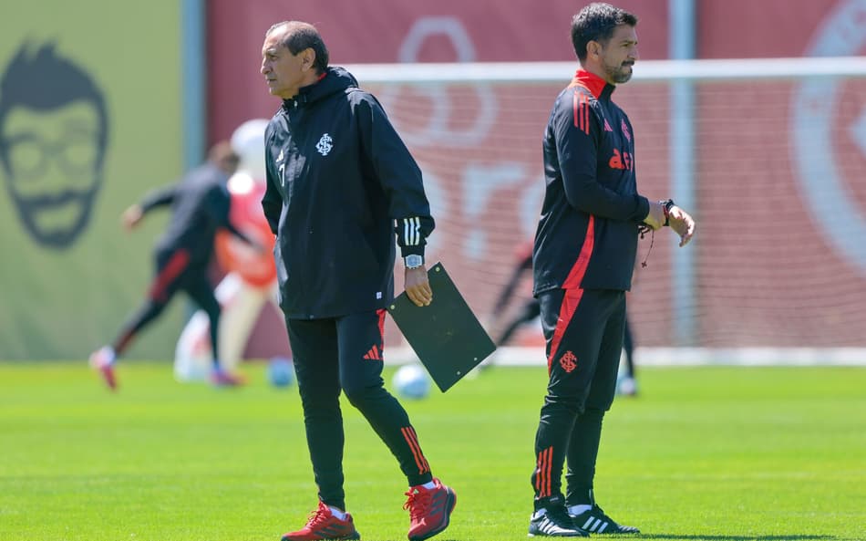 Ramón Díaz e Emiliano Díaz, técnico e auxiliar do Internacional