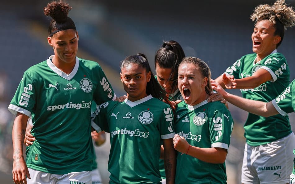 Tainá Maranhão abriu o placar o Palmeiras diante do Flamengo, pelo Brasileirão Feminino.