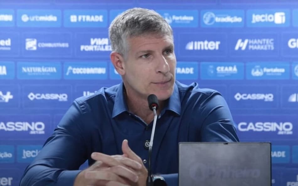 Martín Palermo, técnico do Fortaleza, durante coletiva (Foto: reprodução/Fortaleza EC)