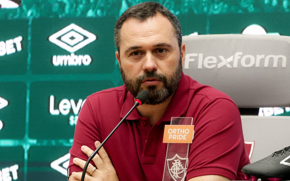 Presidente do Fluminense, Mário Bittencourt durante coletiva de imprensa no CT Carlos Castilho