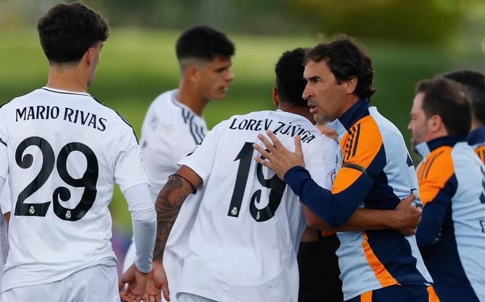 Raúl González treinando o Real Madrid Castilla (Foto: Reprodução/Instagram)