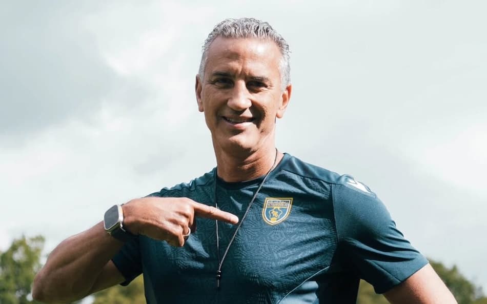 Péricles Chamusca é o atual treinador do Al-Taawoun (Foto: reprodução / redes sociais)