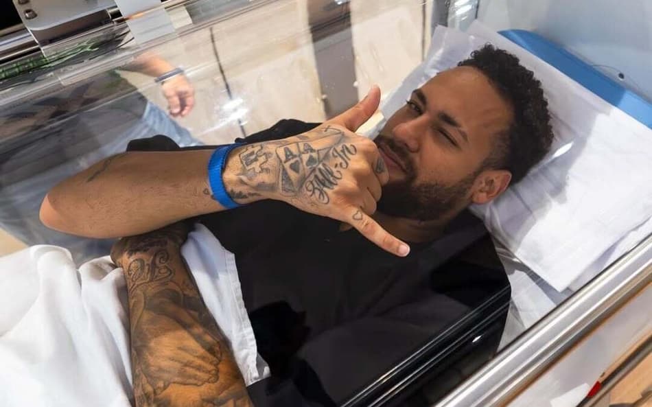 Especialista detalha como a câmara hiperbárica pode auxiliar na recuperação de Neymar (Foto: Divulgação)