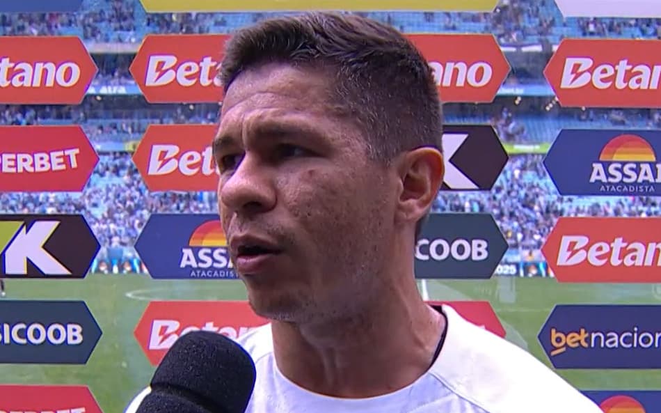 Osvaldo em entrevista depois da derrota para o Grêmio (Foto: reprodução / Premiere)