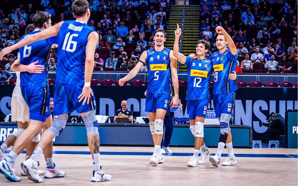 Seleção italiana comemora revanche sobre a Bélgica no Mundial de Vôlei masculino (Foto: Volleyball World)