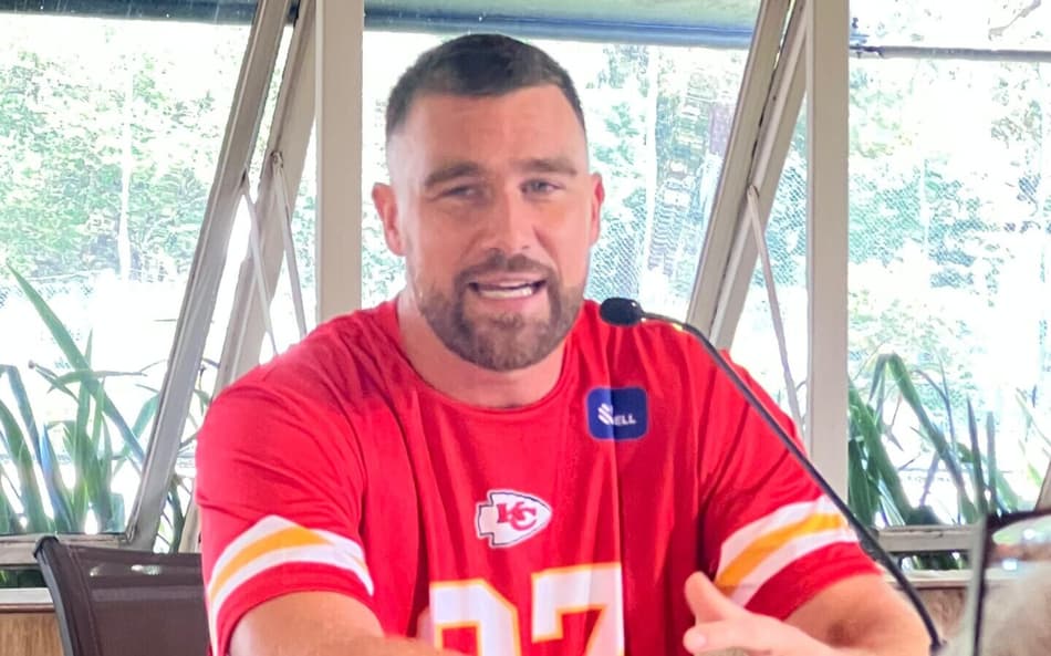 Kelce Chiefs NFL Brasil