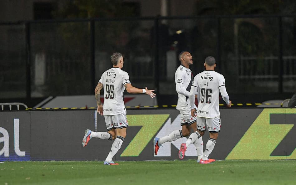 Vasco Cruzeiro Rayan