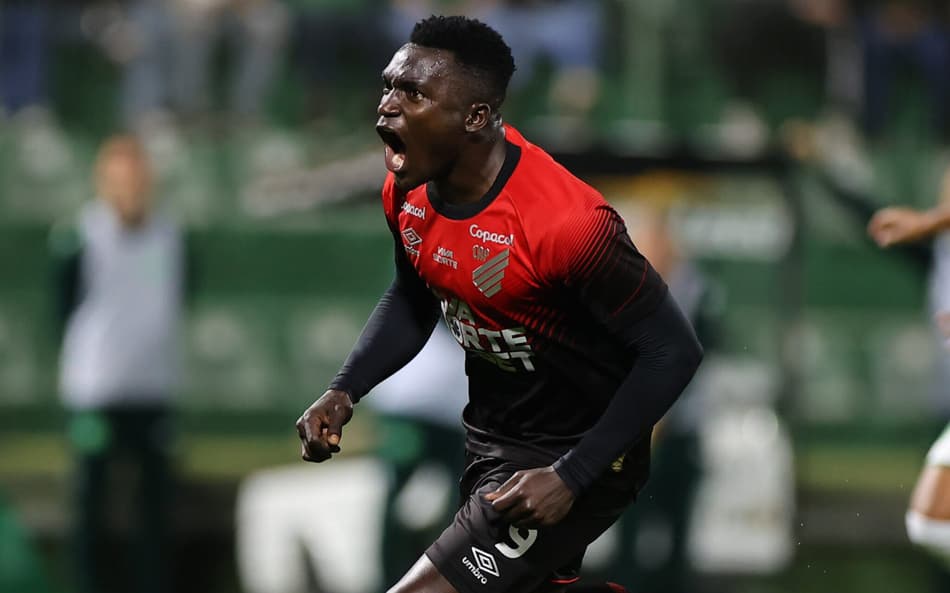Viveros Chapecoense Athletico gol comemoração Série B