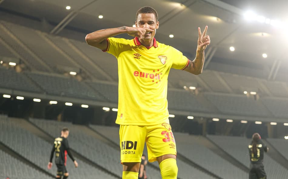 Janderson comemorando gol pelo Göztepe (Foto: Divulgação/Göztepe)