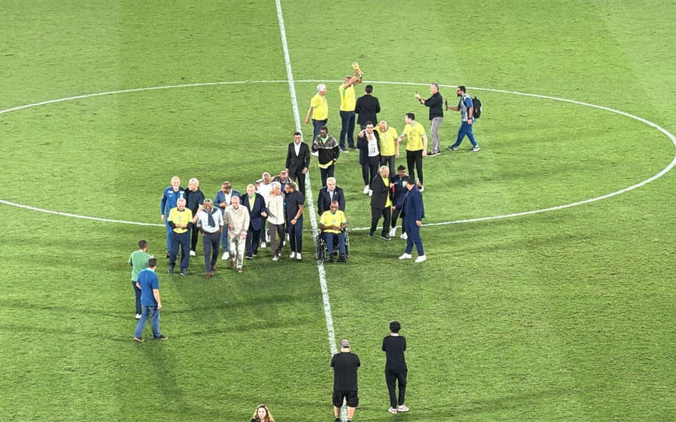 Campeões mundiais com a Seleção foram homenageados pela CBF (Foto: Gabriel Gaudêncio/Lance!)