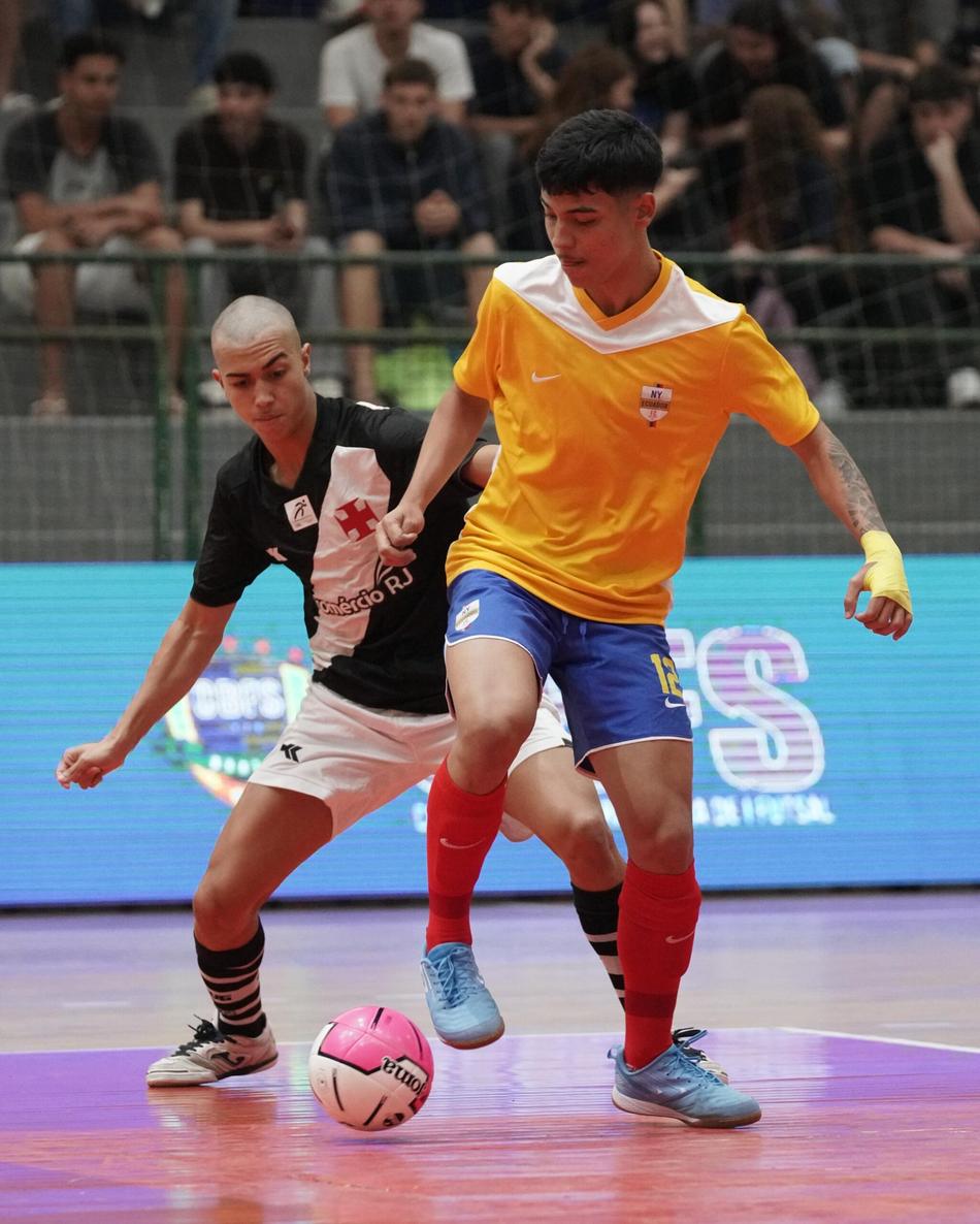 Partida entre Vasco e NY Equador na Copa Mundo do Futsal (Foto: Mauricio Mateus Moreira)