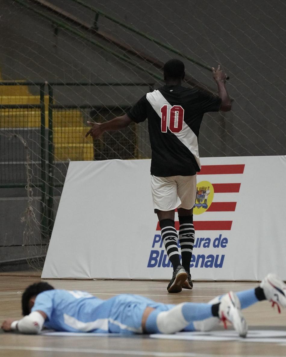 Partida entre Vasco e NY Equador na Copa Mundo do Futsal (Foto: Mauricio Mateus Moreira)