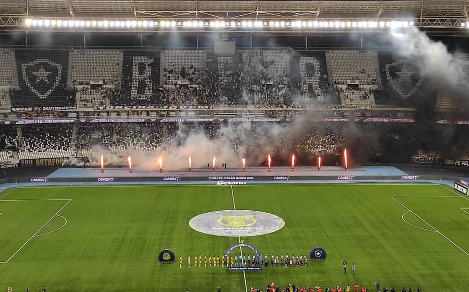 Botafogo x Mirassol recebeu menos de 7 mil torcedores (Foto: Leonardo Bessa/Lance!)