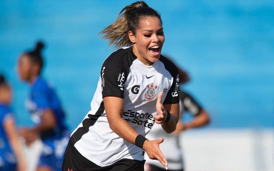 Ivana Fuso comemora gol pelo Corinthians no Paulistão Feminino. (Foto: Anderson Romão/Agência Corinthians)