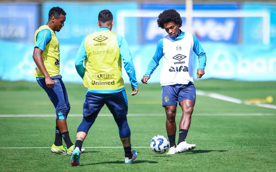 Willian em treinamento do Grêmio. (Foto: Lucas Uebel/Grêmio FBPA)