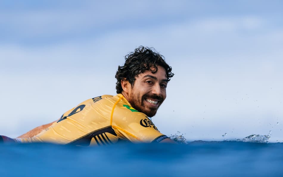 Yago Dora em treino antes das finais da WSL (Foto: Ed Sloane/World Surf League)