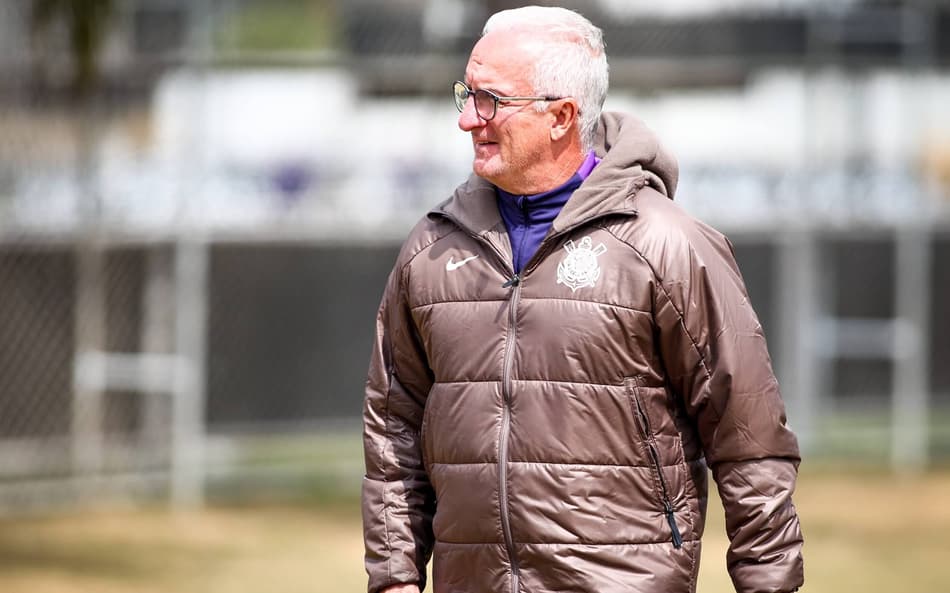 Dorival Jr tem dúvidas no time do Corinthians (Foto: Rodrigo Gazzanel / Agência Corinthians)