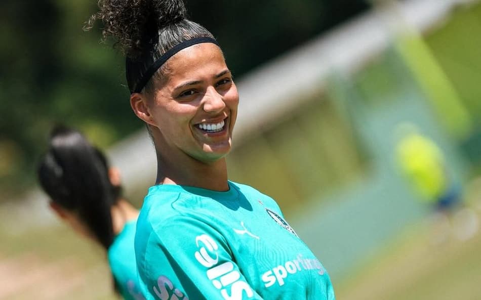 Amanda Gutierres, atacante do Palmeiras, durante treino. (Foto: Paloma Cassiano / Powered by)