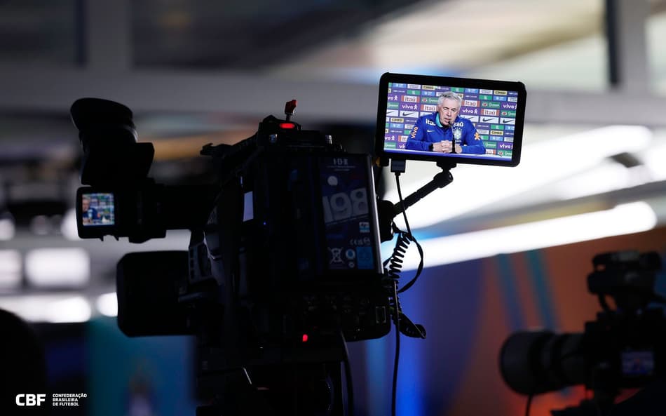 Ancelotti agora foca na Copa do Mundo