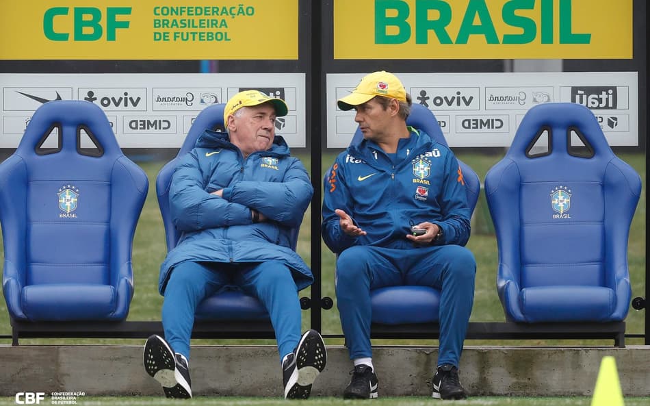 Carlo Ancelotti aproveitou período na Granja para fazer testes