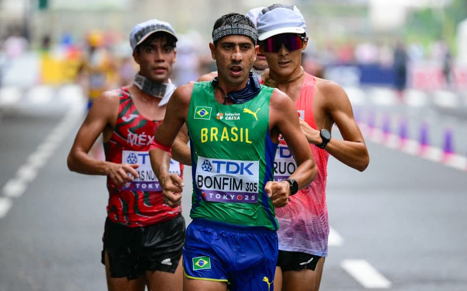 Caio Bonfim é prata na marcha atlética no Mundial de Atletismo do Japão (Foto: Yuichi Yamazaki / AFP