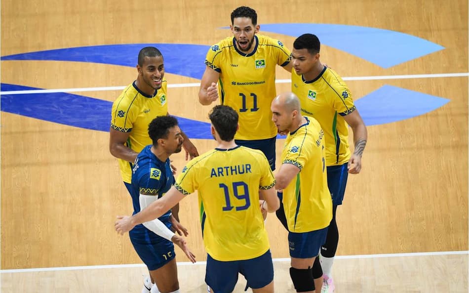 Seleção Brasileira venceu a China por 3 sets a 0 na estreia do Mundial de Vôlei masculino (Foto: Volleyball World)