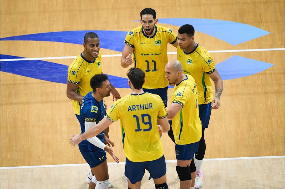 Seleção Brasileira venceu a China por 3 sets a 0 na estreia do Mundial de Vôlei masculino (Foto: Volleyball World)