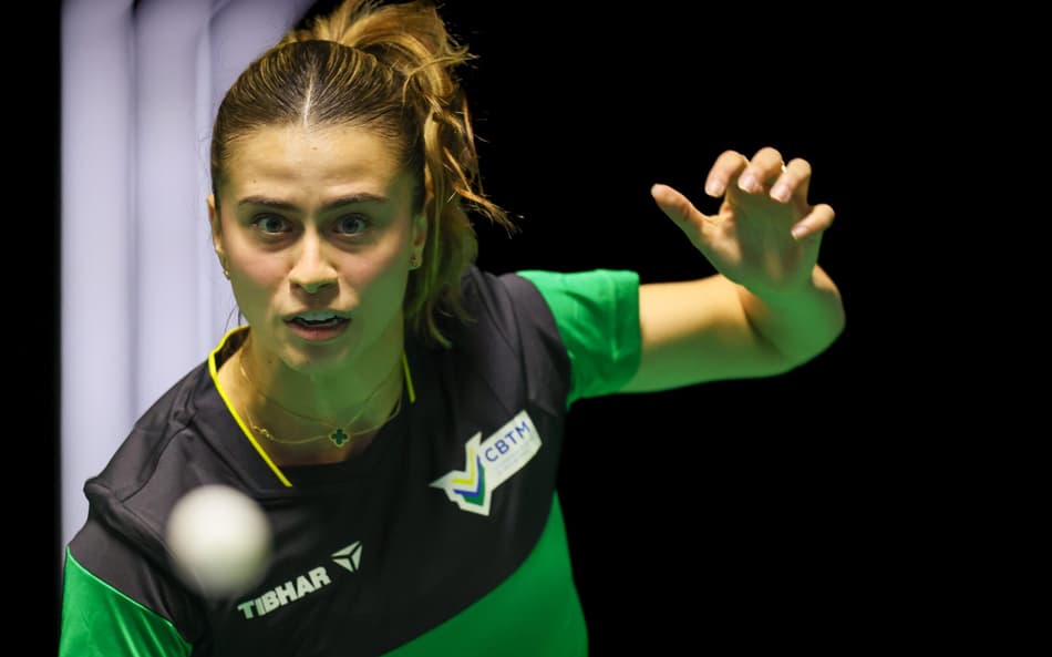 Bruna Takahashi em ação no WTT Star Contender de Foz do Iguaçu (Foto: Abelardo Mendes Jr/ CalderanoTM)