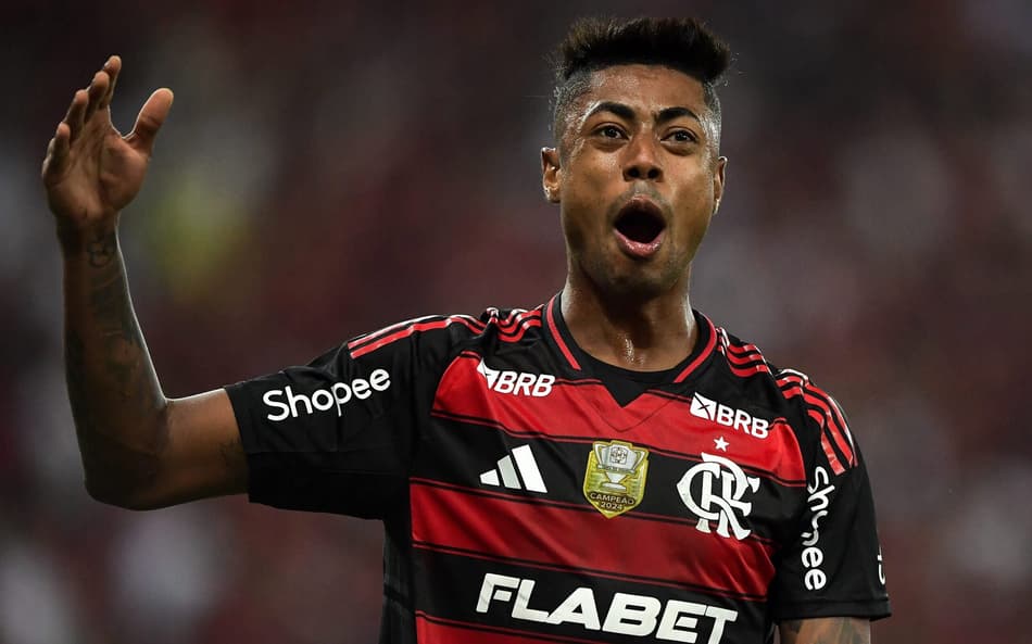 Bruno Henrique comemora gol pelo Flamengo