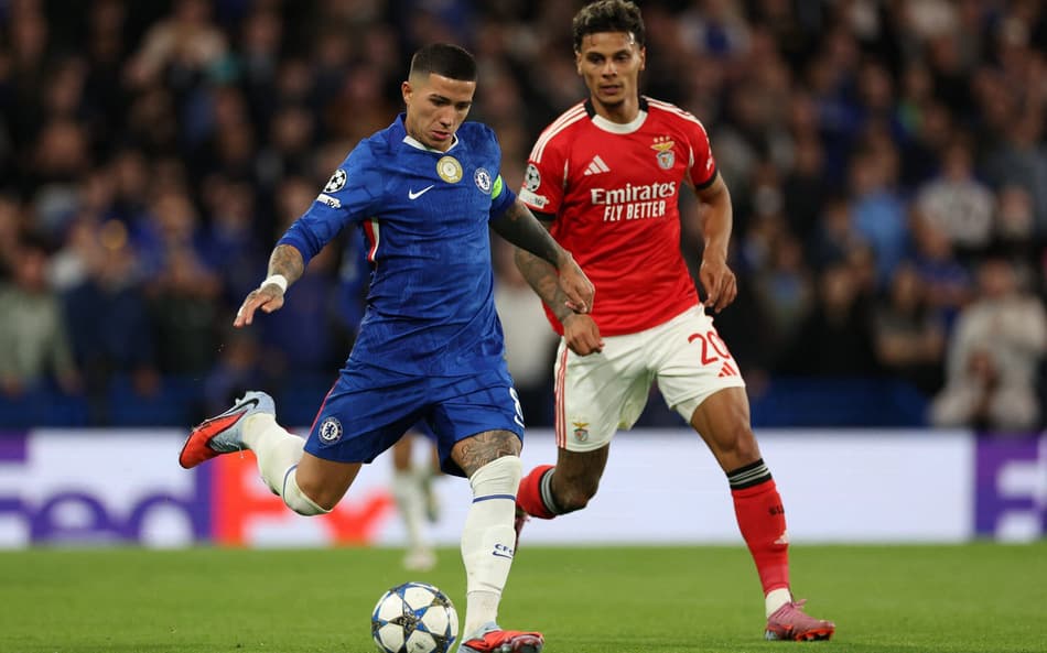 Pela Champions League, o Chelsea venceu o Benfica por 1 a 0 (Foto: Adrian Dennis / AFP)