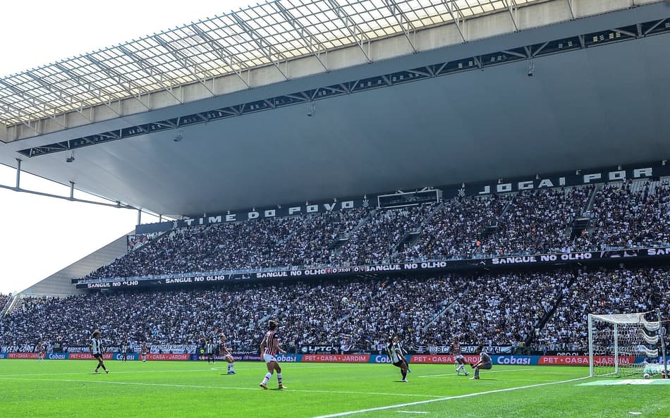 Neo Química lotada para a final do Brasileirão Feminino de 2024 (Foto: Mauro Horita/CBF)
