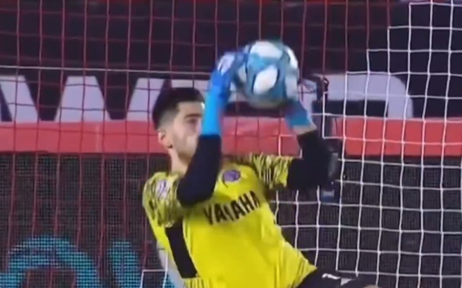 Defesa de Rossi em River Plate x Lanús em 2019 (Foto: Reprodução)