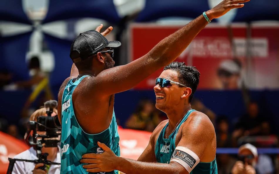 evandro e arthur - Elite 16 (Foto: Volleyball World)