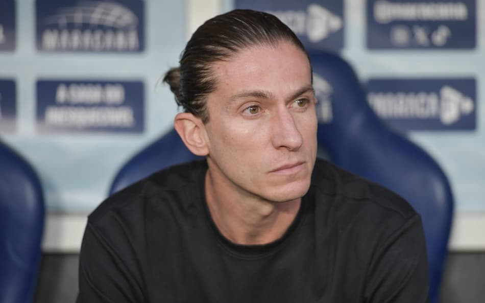 Filipe Luís em Flamengo x Vasco (Foto: Thiago Ribeiro/AGIF)