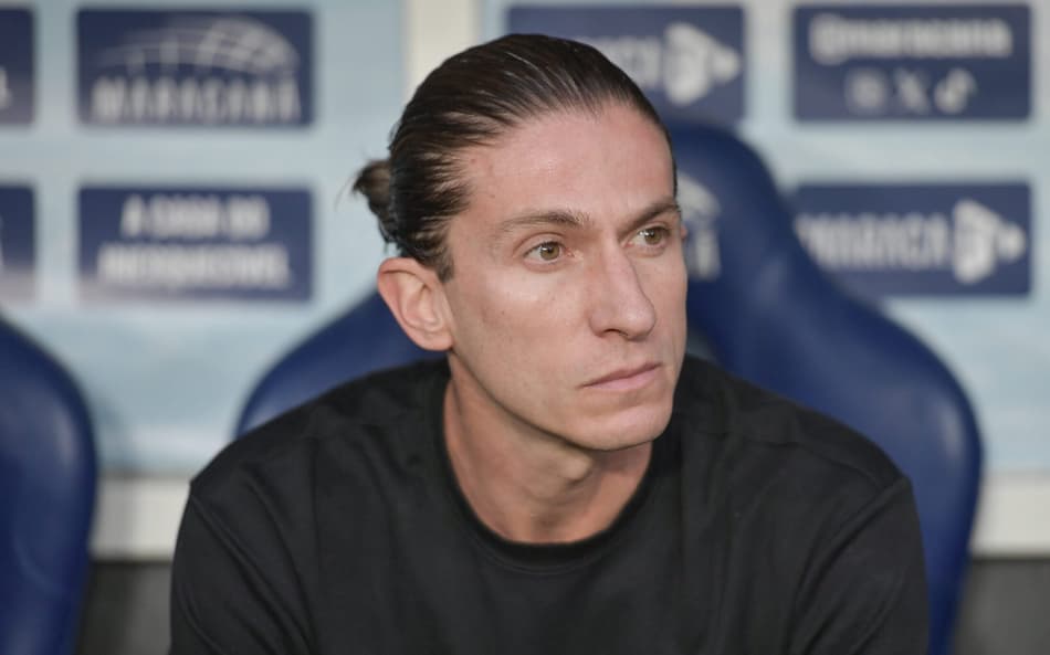 Filipe Luís em Flamengo x Vasco (Foto: Thiago Ribeiro/AGIF)