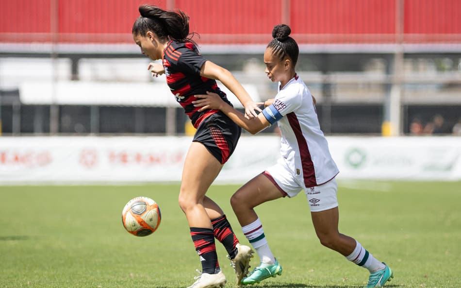 Flamengo e Fluminense disputam o título do Carioca Feminino Sub-20 (Foto: Mariana Sá/CRF)