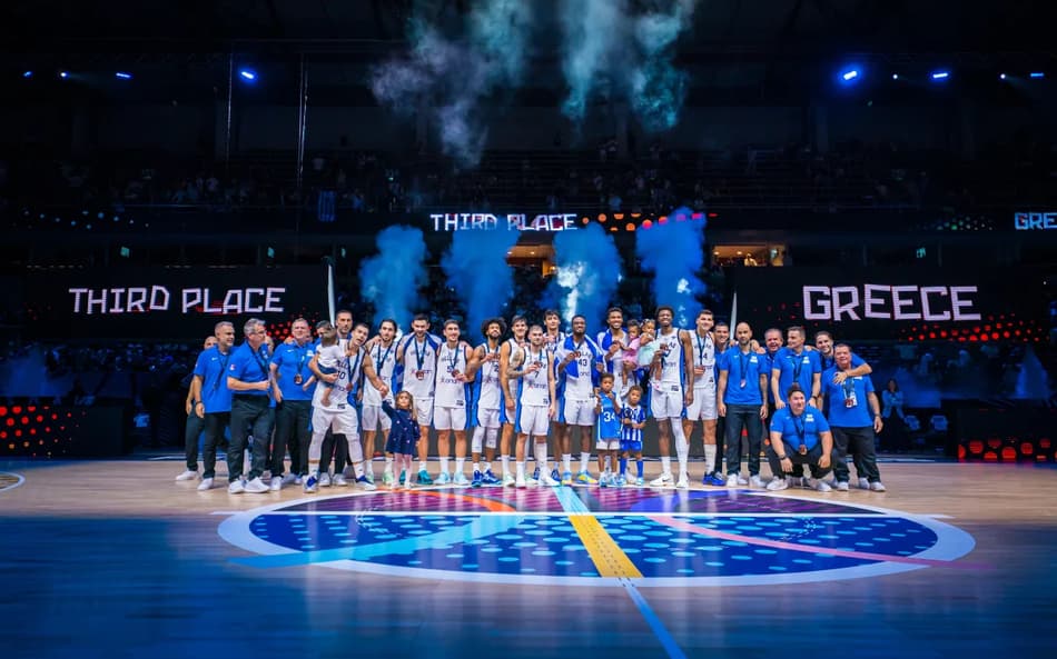 Com destaque de Antetkounmpo, Grécia venceu a Finlândia e conquistou o bronze no EuroBasket (Foto: Fiba)