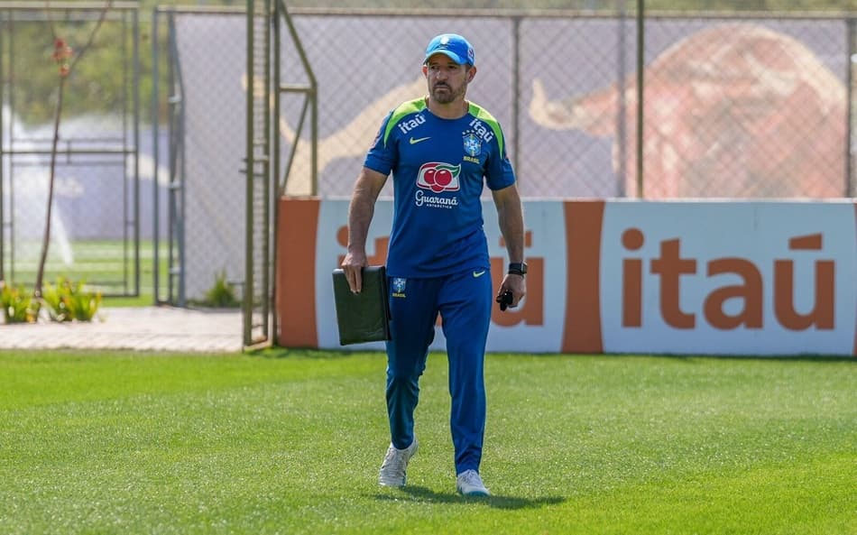 Ramon Menezes é o técnico da Seleção Sub-20 (Foto: Divulgação/CBF)
