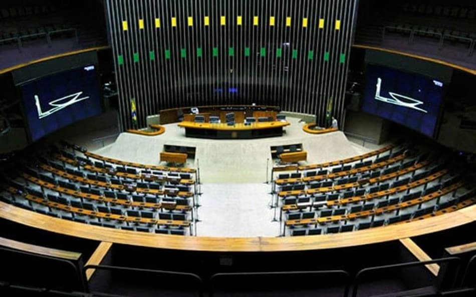 Governo envia à Câmara dos Deputados PL do Futebol Feminino; entenda a proposta