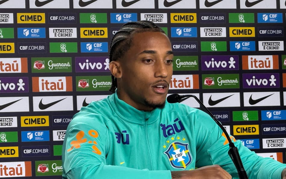 João Pedro, durante coletiva na Granja Comary, em Teresópolis